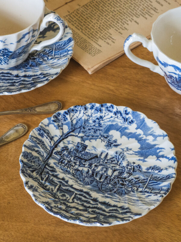 Set de deux tasses à thé et cuillères Royal Mail – Image 2