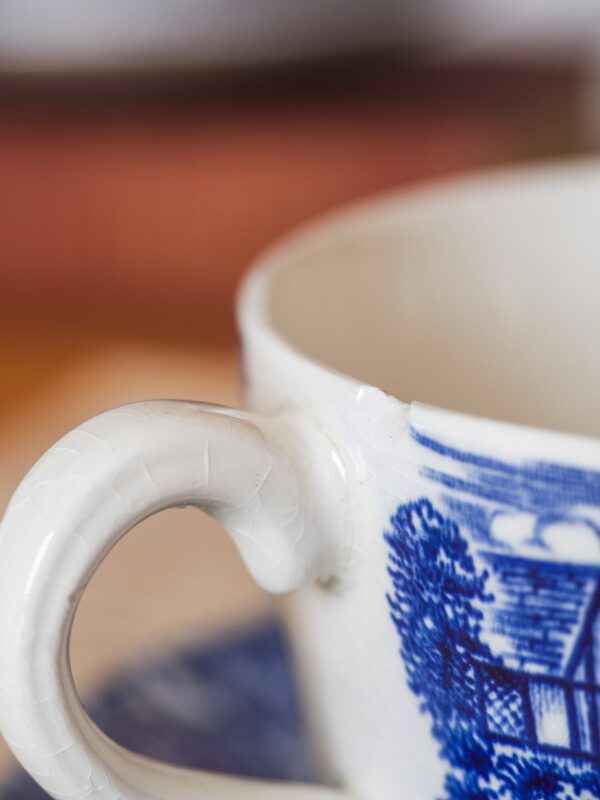Tasse à thé Dickens imparfaite – Image 5