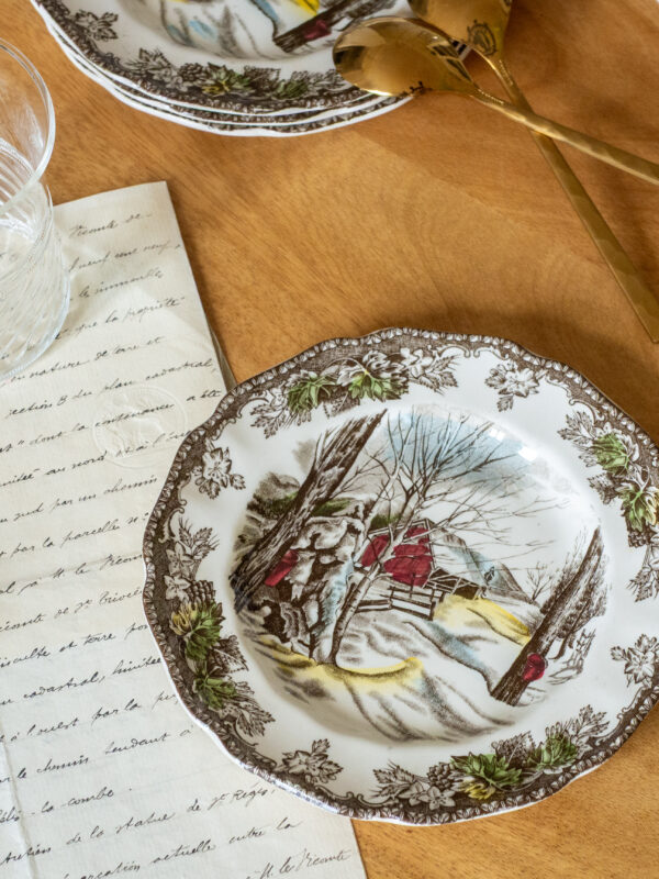 Deux petites assiettes à dessert Friendly village – Image 2