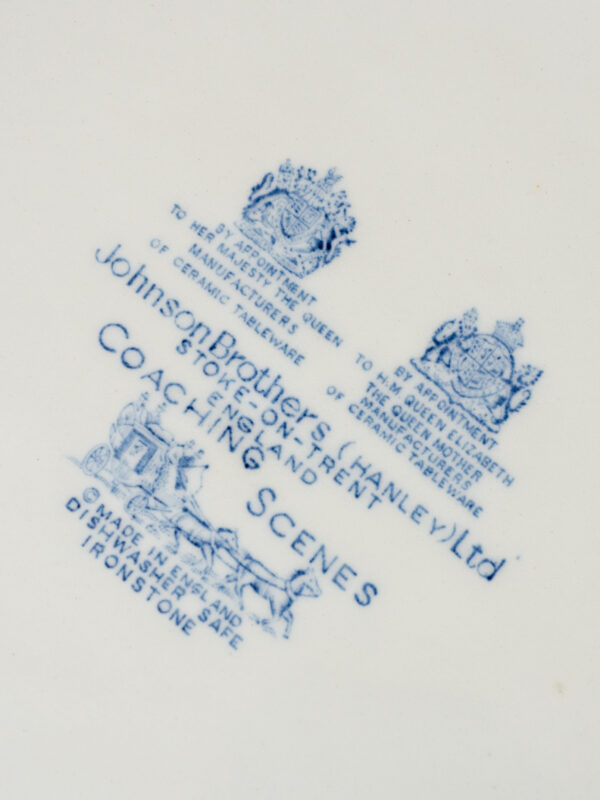 Deux assiettes plates Coaching Scenes avec Royal Warrant – Image 4
